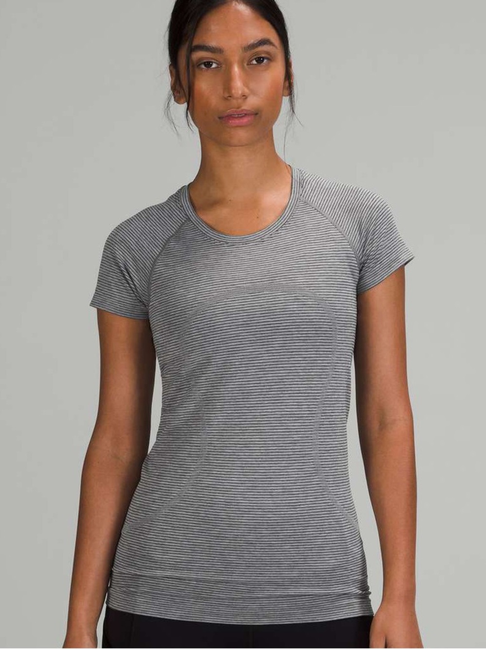Lululemon Swiftly Tech Short Sleeve Shirt 2.0 Grey Stripe Size 12